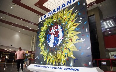 Cachita en el aeropuerto de La Habana, el mural del “mulatico de Cayo Hueso” (+ Video)